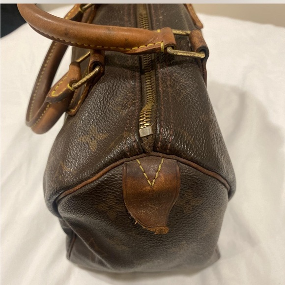 AUTHENTIC VINTAGE LOUIS VUITTON SPEEDY - Picture 4 of 6
